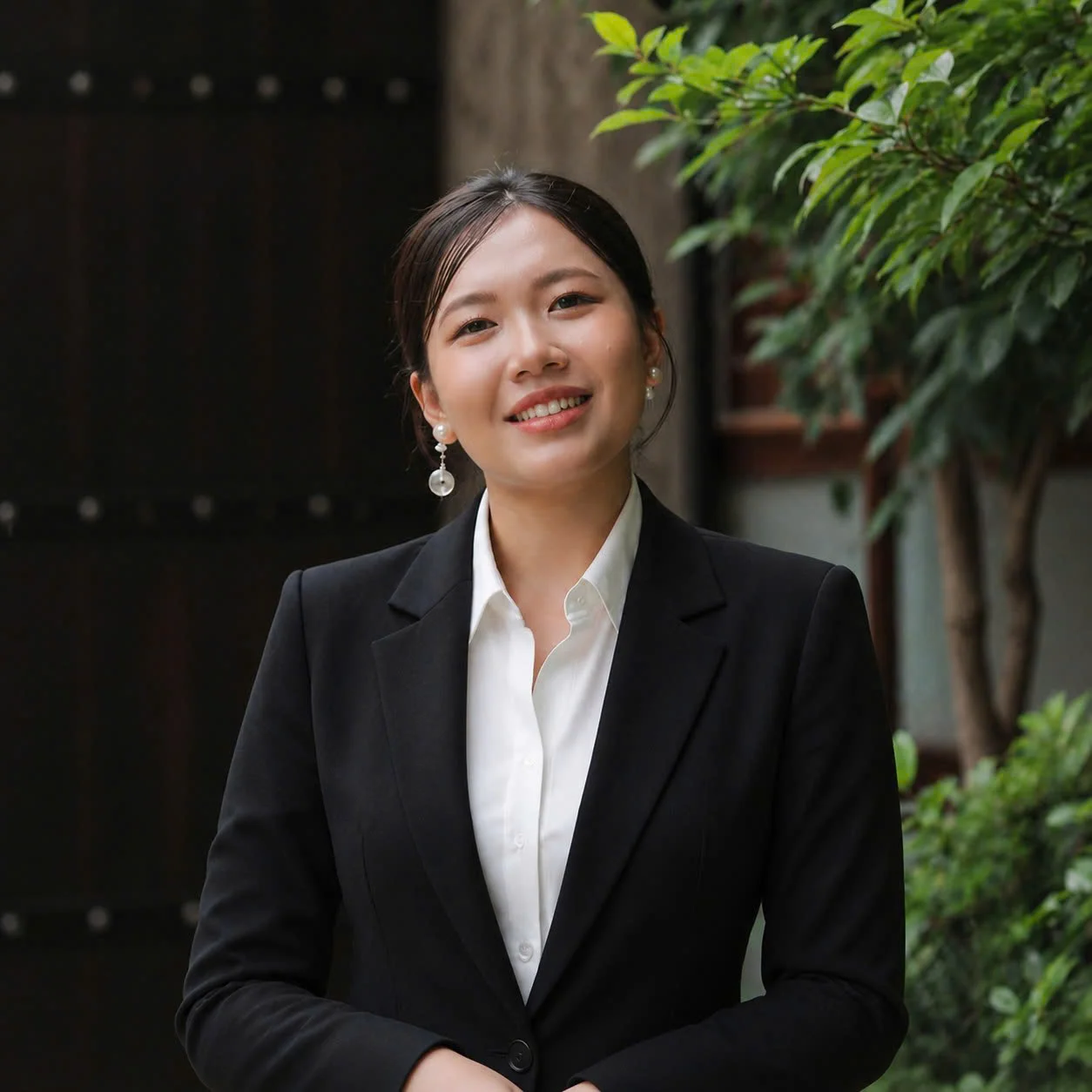 Cô Hà Chi